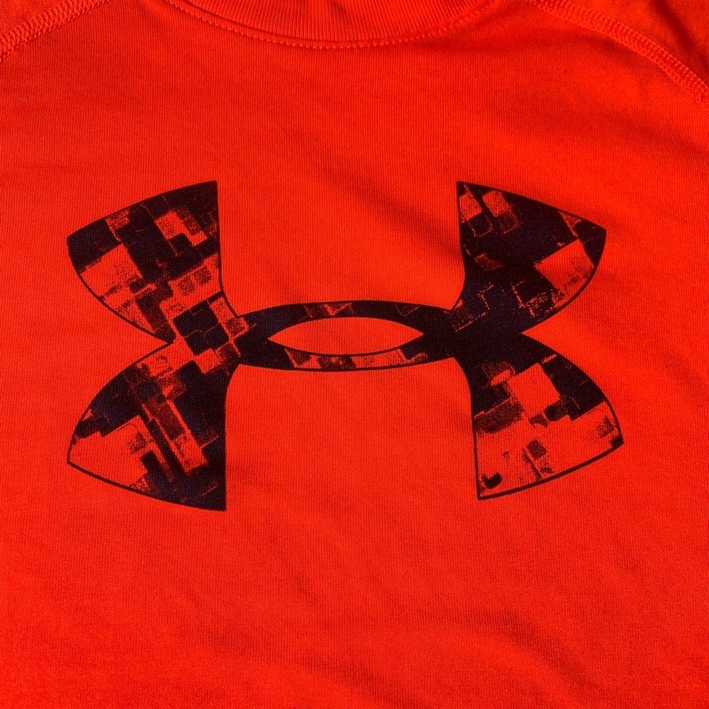 Under Armour boys short sleeve T-shirt